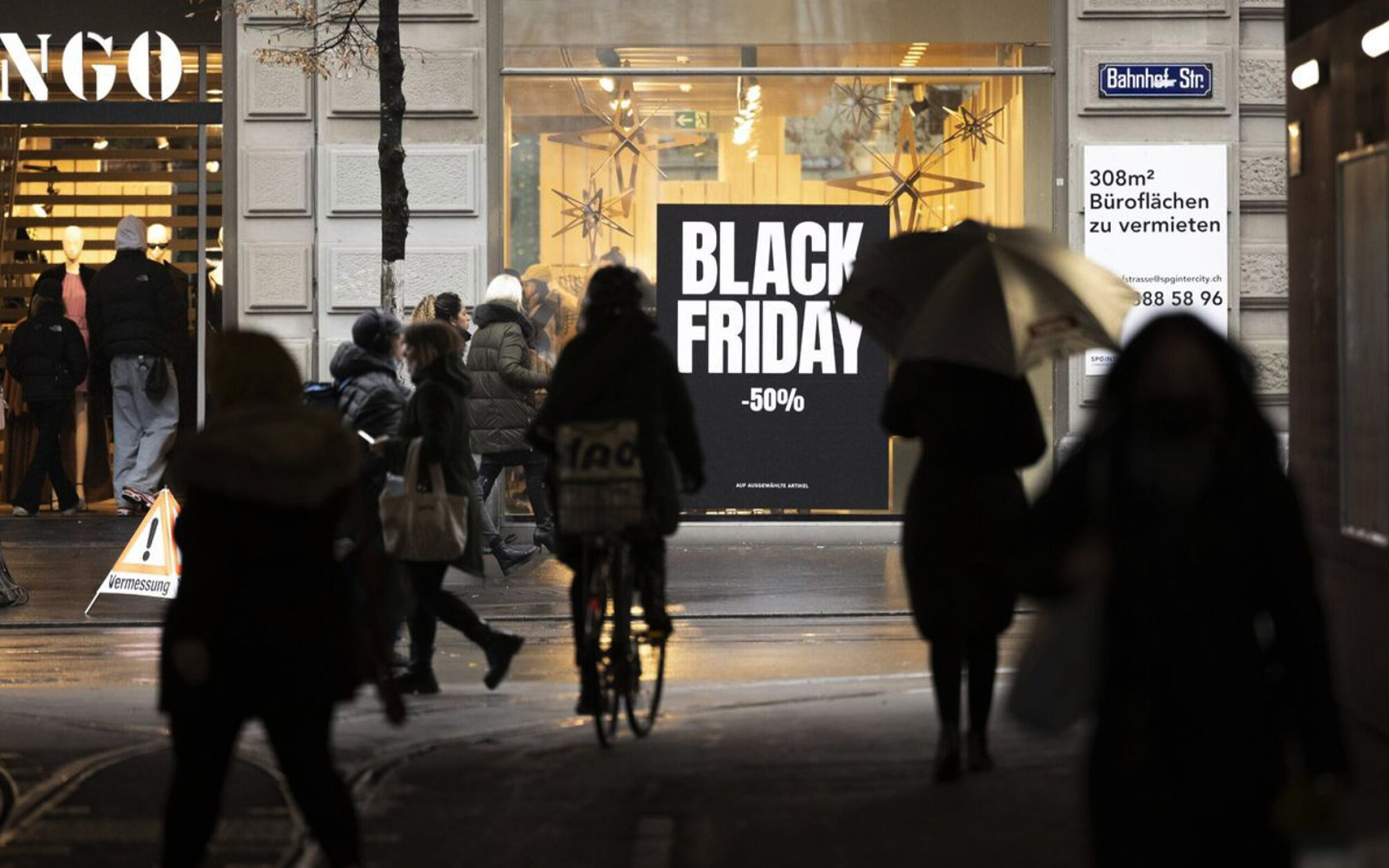 Digital Graphic & UX/UI Designer